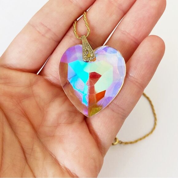 VTG huge AB crystal glass heart pendant on gold chain 24” - Picture 1 of 9